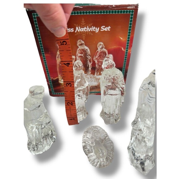 Vintage Glass Nativity Scene Set 6-Piece Holiday Decor Collectible Infant Jesus - Picture 3 of 10